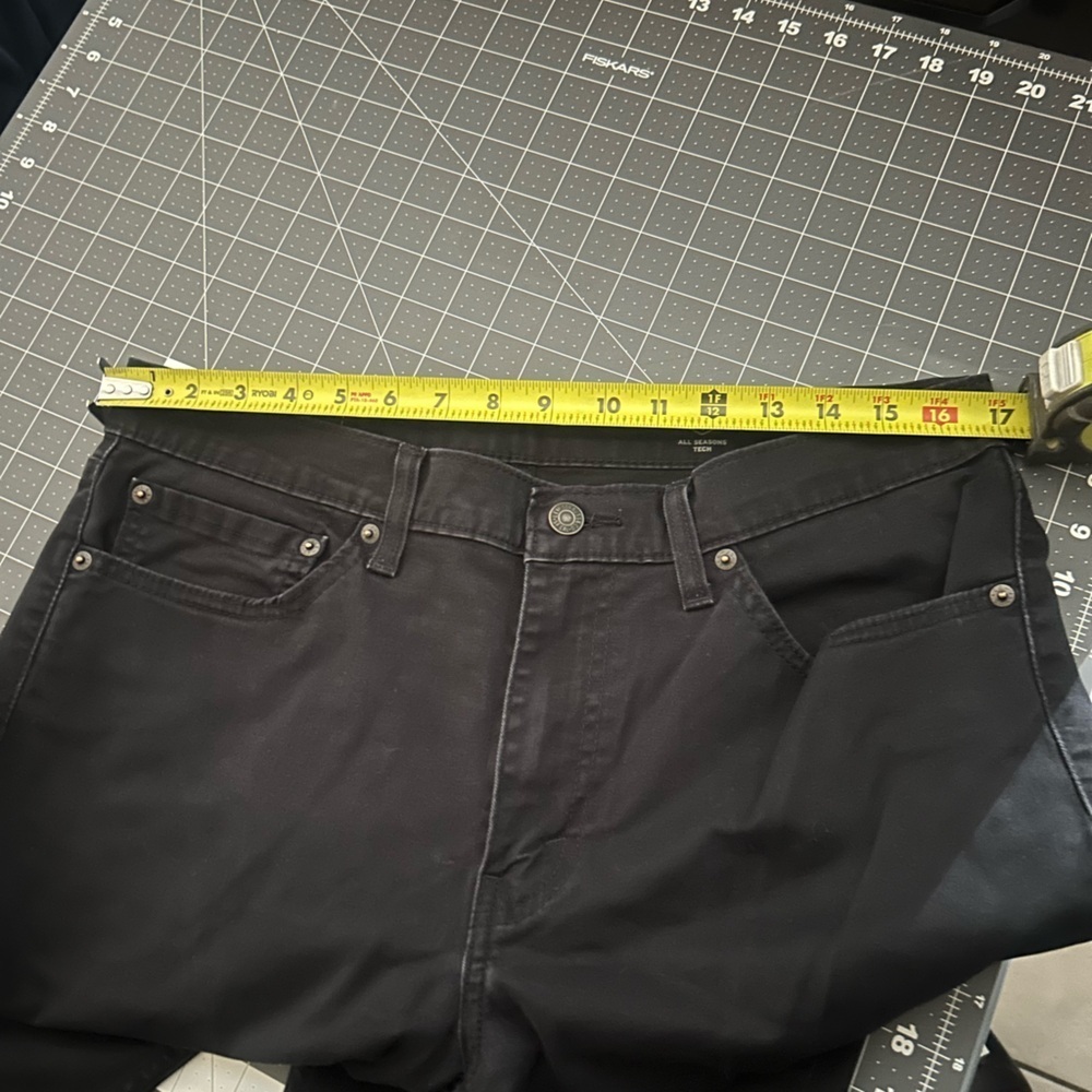 Men's Slim Fit Black Denim Jeans - Picture 5 of 10
